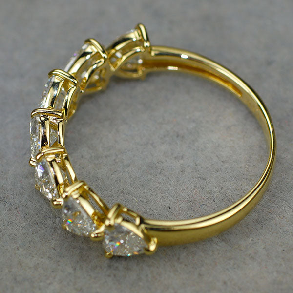 新品 K18YG ハートシェイプカットダイヤモンド リング D1.50ct 【エスコレ】 ハーフエタニティ