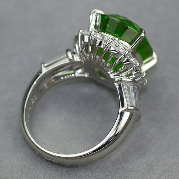 Pt900 ペリドット ダイヤモンド リング 10.75ct D2.20ct