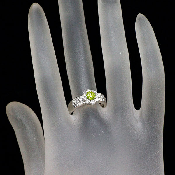 Pt900 アップルグリーン/カラーレス ダイヤモンド リング 0.488ct D0.74ct