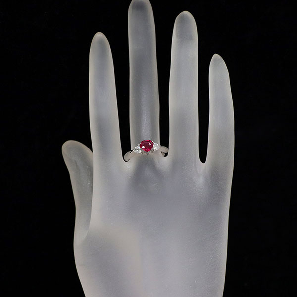 Pt900 ビルマ/ミャンマー産 ハートシェイプ ルビー ダイヤモンド リング 1.045ct D0.30ct
