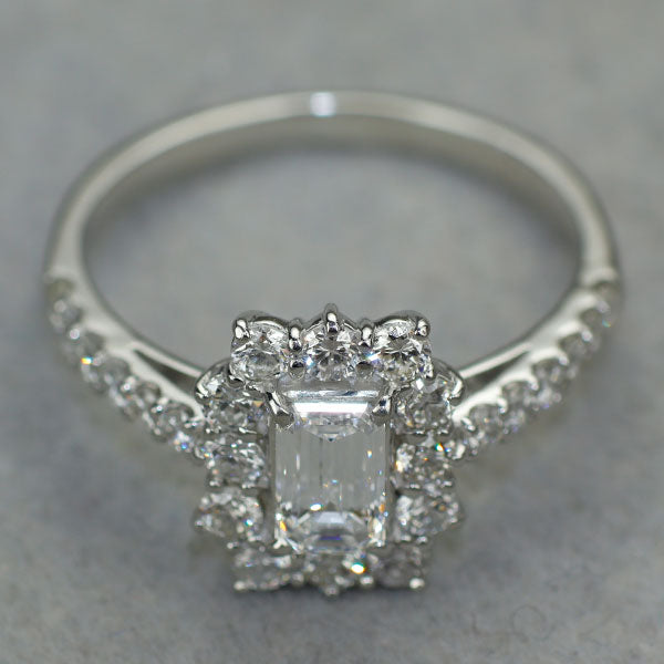 新品 Pt950 GIA鑑定書付 最高級エメラルドカットダイヤモンド リング 0.47ct D FL D0.63ct 【エスコレ】