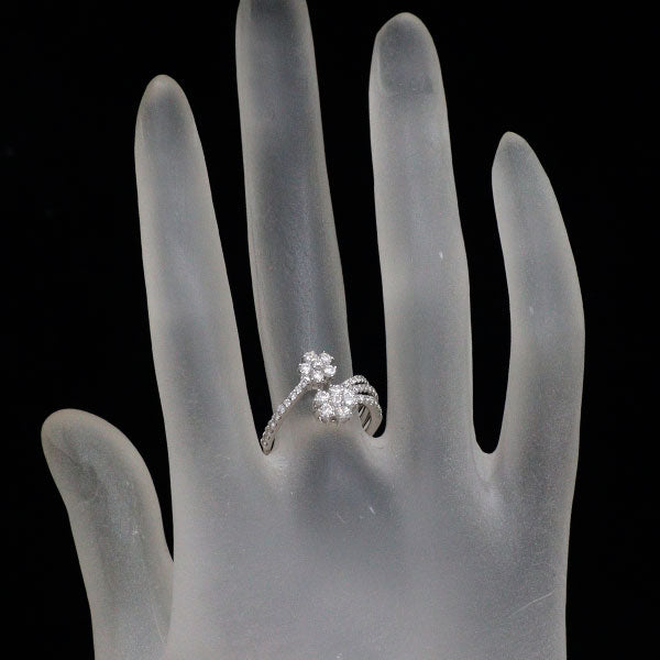 K18WG ダイヤモンド リング 0.76ct フラワー フォーク