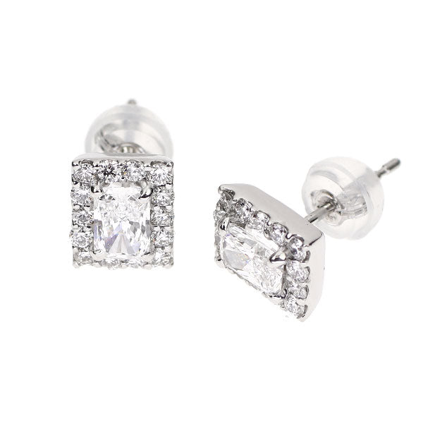 新品 Pt950/ Pt900 ラディアントカット ダイヤモンド ピアス 0.66ct D IF D0.34ct【エスコレ】