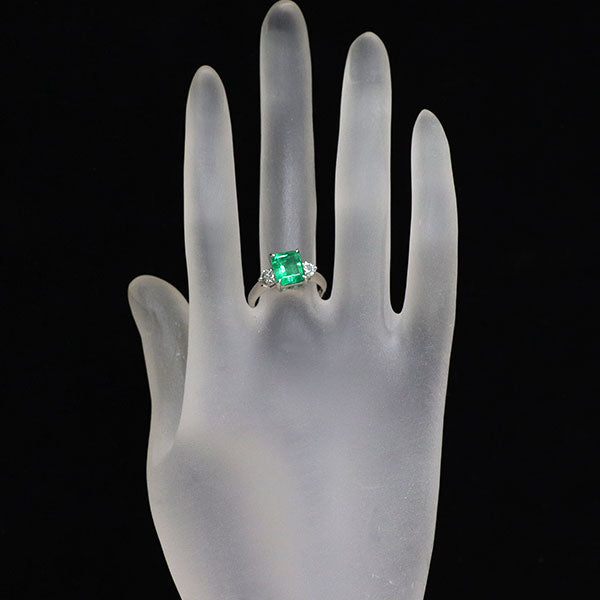 Pt900 エメラルド ダイヤモンド リング 1.88ct D0.44ct