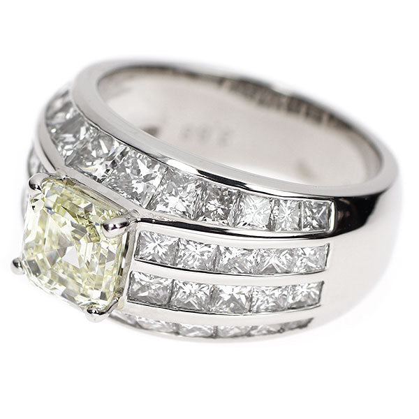 Pt950 アッシャーカット ダイヤモンド リング 2.026ct VLY SI1 D3.88ct