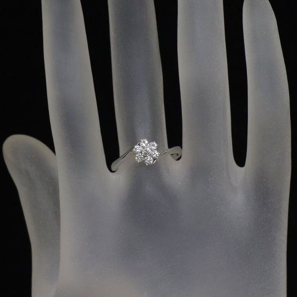 トレセンテ K18WG ダイヤモンド リング 0.32ct フラワー