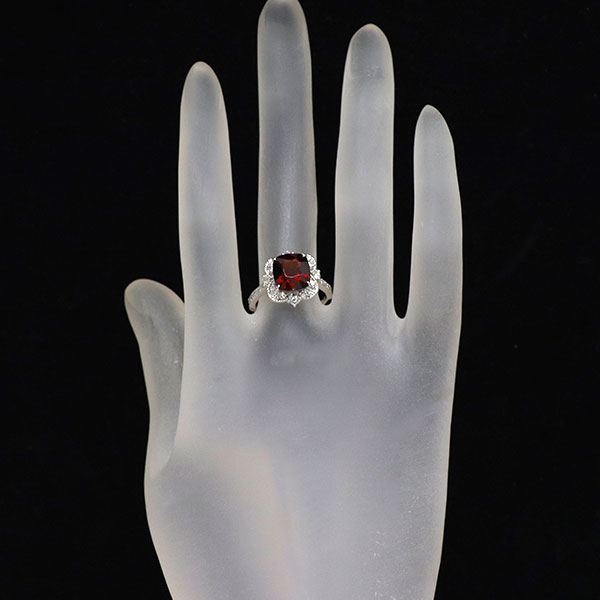 Pt900 ビルマ産 非加熱レッドスピネル ダイヤモンド リング 3.56ct D0.42ct