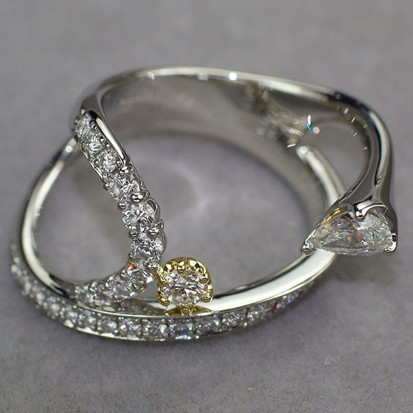 小寺智子 Pt900/K18 ペアシェイプダイヤモンド ダイヤモンド リング 0.345ct D0.68ct