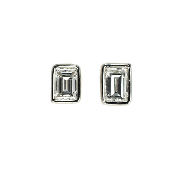 新品 Pt900 バケットカット ダイヤモンド ピアス 0.556ct E/F SI2