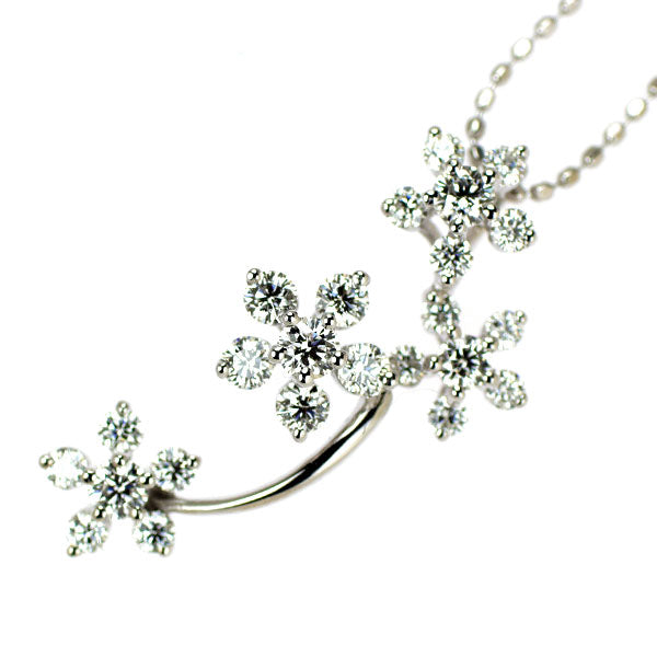 K18WG ダイヤモンド ペンダントネックレス 0.61ct フラワー