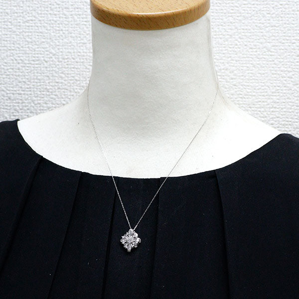 K18WG ダイヤモンド ペンダントネックレス 0.45ct フラワー