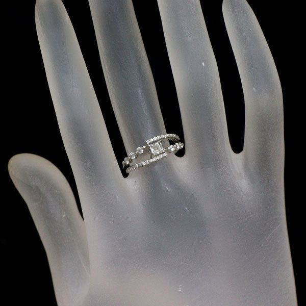 Pt900 スクエアカットダイヤモンド  リング 0.275ct D0.31ct