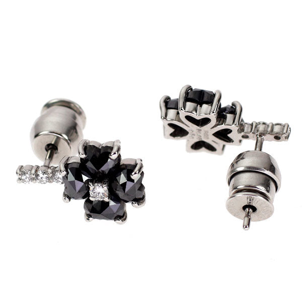 Pt950/ Pt900 ブラックダイヤモンド ピアス 1.00ct D0.10ct クローバー