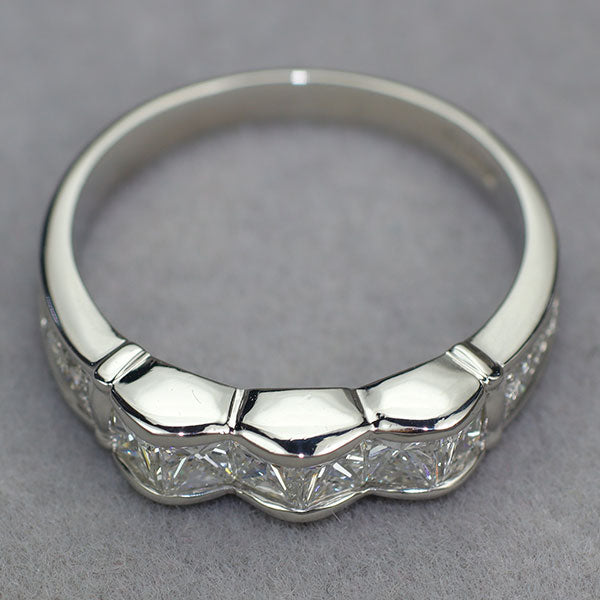 Pt900 プリンセス/ラウンドブリリアントカット ダイヤモンド リング 1.00ct