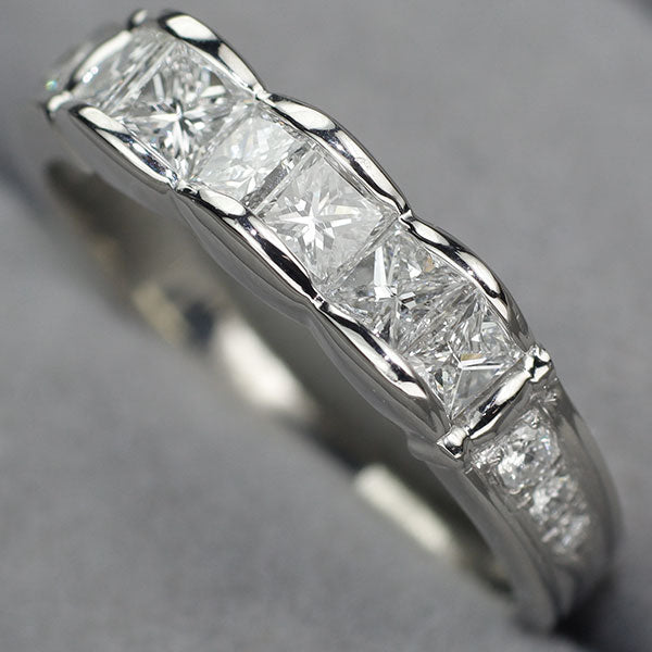 Pt900 プリンセス/ラウンドブリリアントカット ダイヤモンド リング 1.00ct