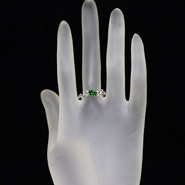 Pt900 Green Garnet Diamond Ring 0.50ct D0.20ct