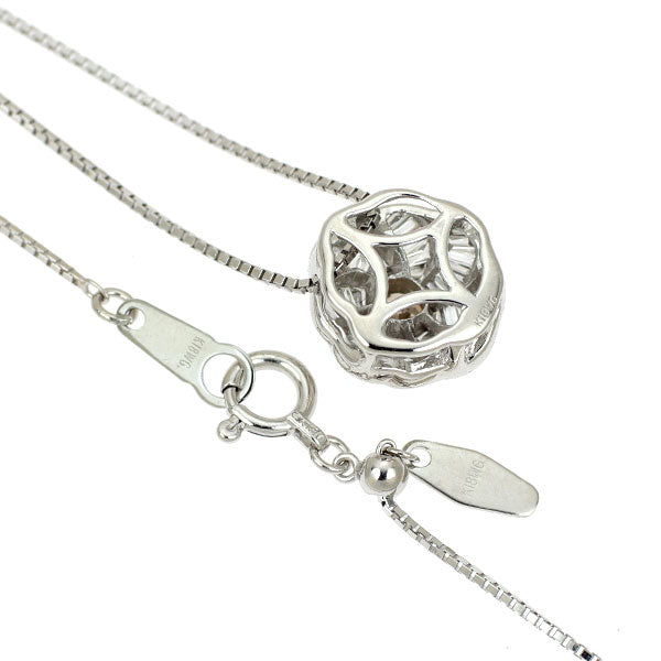 K18WG Diamond Pendant Necklace