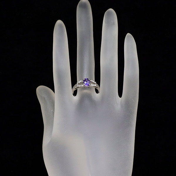 Pt900 Tanzanite Diamond Ring 0.86ct D0.10ct