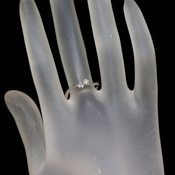 Trescente K18WG Diamond Ring 0.10ct Flora