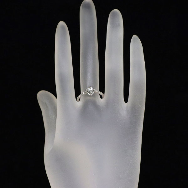 Pt900 プリンセスカット ダイヤモンド リング 0.217ct D SI2 D0.15ct
