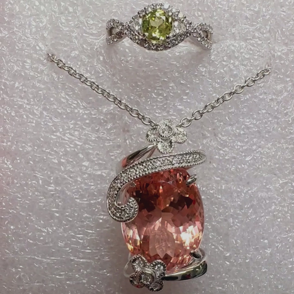 K18WG 大粒モルガナイト ダイヤモンド ペンダントネックレス 22.48ct